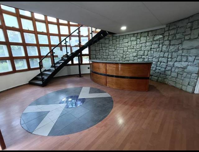 BUSINESS PROPERTY TO RENT IN HALFWAY HOUSE